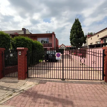 Klimatyczny Zakatek Pod Jasna Gora تشينستوخوفا